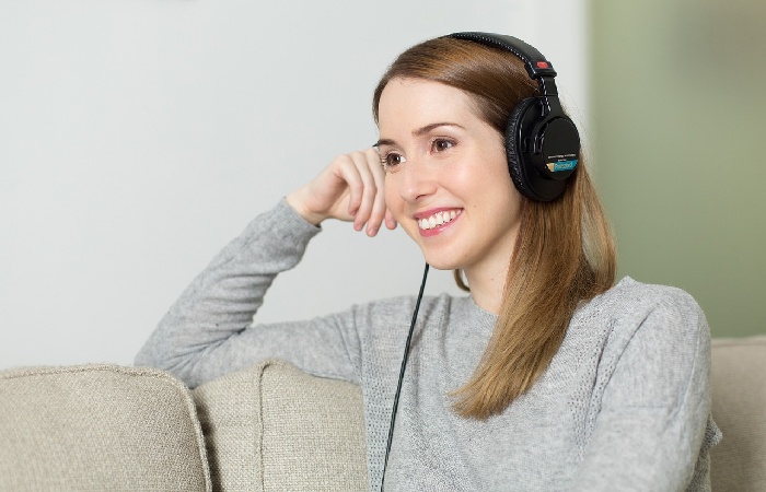 Headphones Write for Us, Guest Post, Contribute & Submit Post
